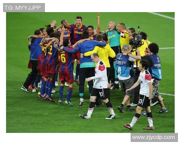 足球明星们的日常生活瞬间揭秘与精彩活动分享