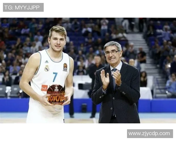 杜克大学对阵北卡罗来纳大学精彩视频直播全程回放与赛后分析 杜克大学对阵北卡罗来纳大学精彩视频直播全程回放与赛后分析